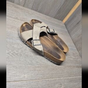 Women’s Birkenstock Siena Sandal (Size 40) Fits Womens Size 9